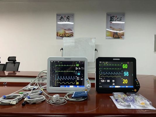 15 inch vitals monitor, multi parameter ICU ventilator monitor.