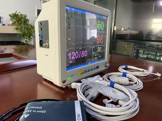 Lichte ziekenhuispatiënt vitale functies met EKG SPO2 NIBP-temperatuurmeting