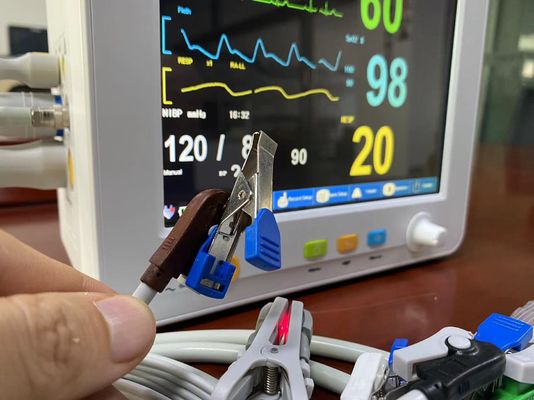 Veterinaire Multi de Parametermonitor van 8,4 Duimtft lcd met de Temperaturen van EtCO2 ECG SPO2 NIBP