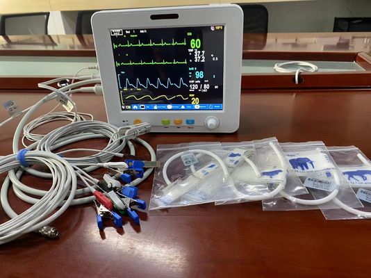 Draagbaar Veterinair Vital Signs Monitor With EtCO2 ECG SPO2 NIBP en Temperaturenmeting