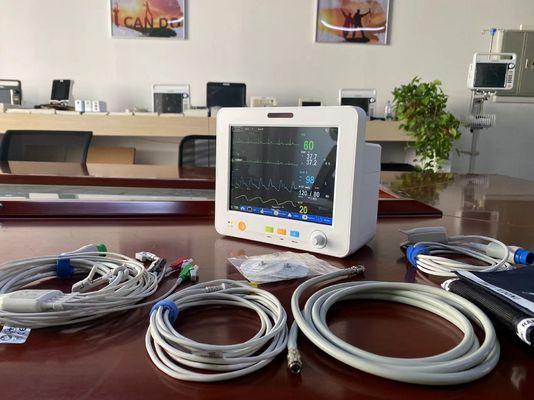 8.4 inch TFT-LCD-scherm draagbare vitale tekens monitor voor SPO2 NIBP Temp ECG EtCO2