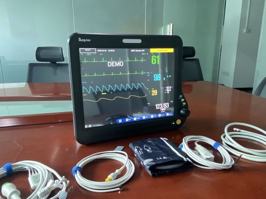 15 inch multiparameter hartpatiëntmonitors met HL7-compatibele functie, toegepast voor OR/OT, ICU, CCU, algemene afdeling